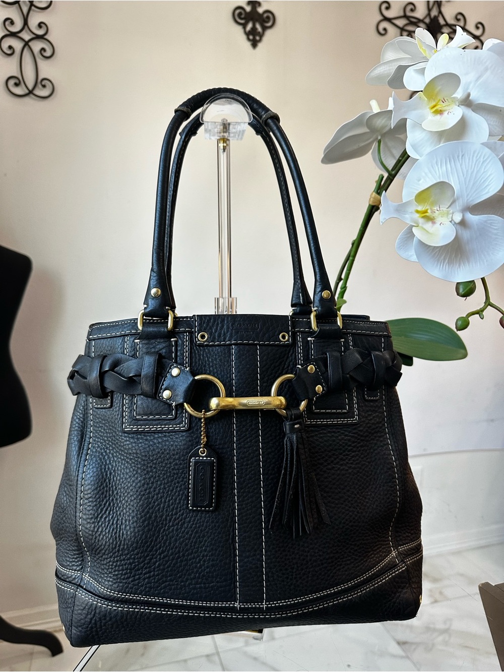 Coach Black Leather Hamptons